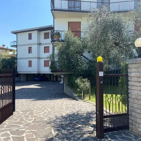 Casa Cristina Giulia * 托斯科拉诺-马德尔诺